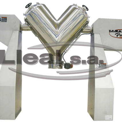 V blender B-400-CA equipped with intensifier. Designed for pharmaceutical applications.